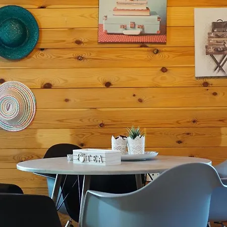 Chalet Happy Glamping Cy