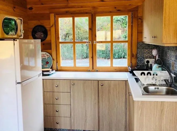 בקתה Happy Glamping Cy