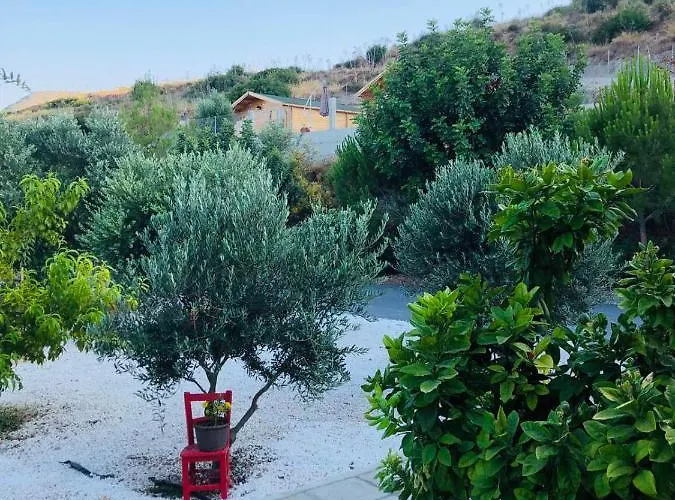 בקתה Happy Glamping Cy