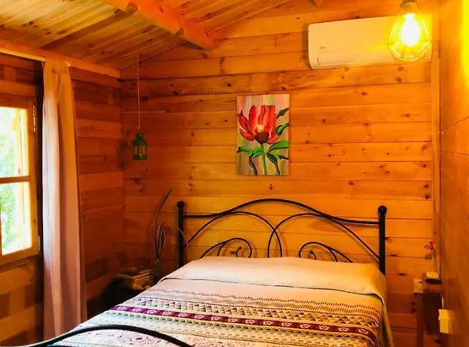 בקתה Happy Glamping Cy