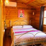 Шале Happy Glamping Cy *