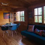 Шале Happy Glamping Cy *
