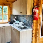 Chaletu Happy Glamping Cy *